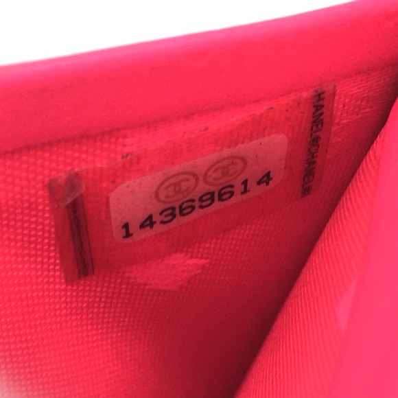 CHANEL Authentic Black Wallet - Picture 10 of 12